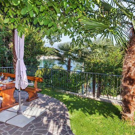 Apartment Villa Lidija Ловран Экстерьер фото