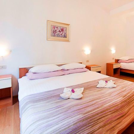 Apartment Villa Lidija Ловран Экстерьер фото