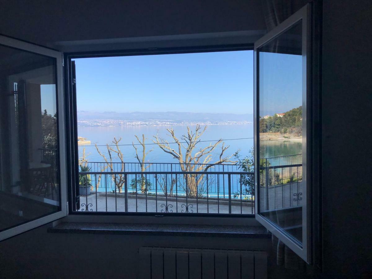 Apartment Villa Lidija Ловран Экстерьер фото