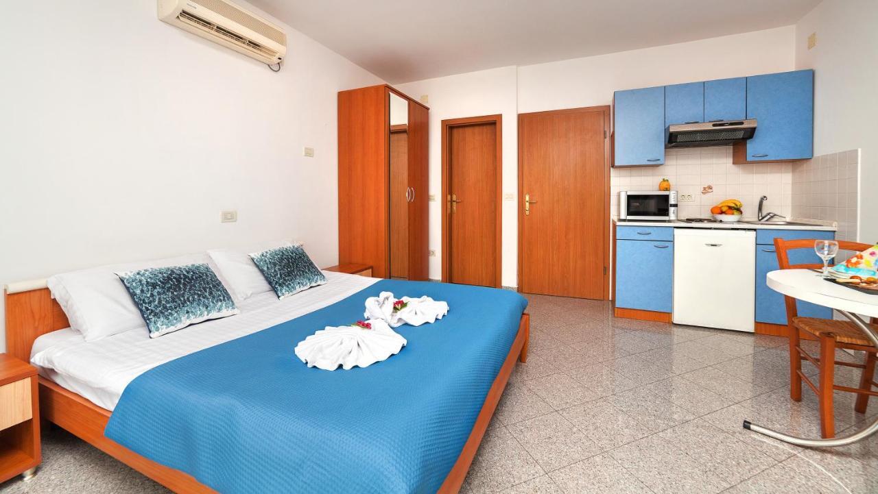 Apartment Villa Lidija Ловран Экстерьер фото